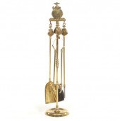 VICTORIAN STYLE BRASS FIVE-PIE
