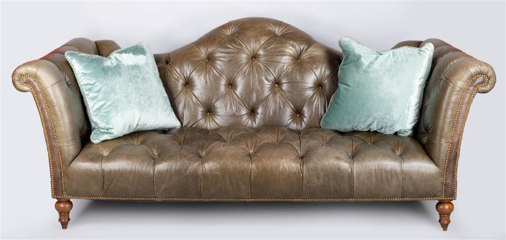 VICTORIAN STYLE CAMELBACK LEATHER