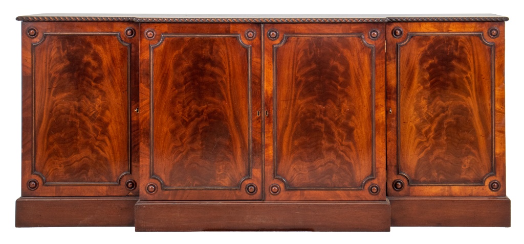 VICTORIAN STYLE MAHOGANY CREDENZA