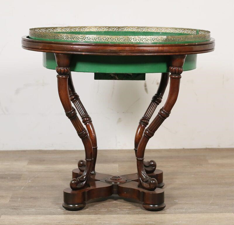 VICTORIAN STYLE MAHOGANY
