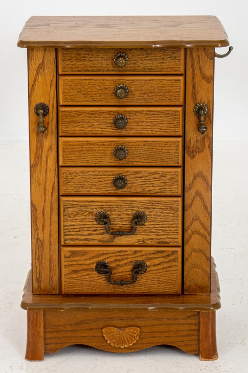 VICTORIAN STYLE OAK STANDING