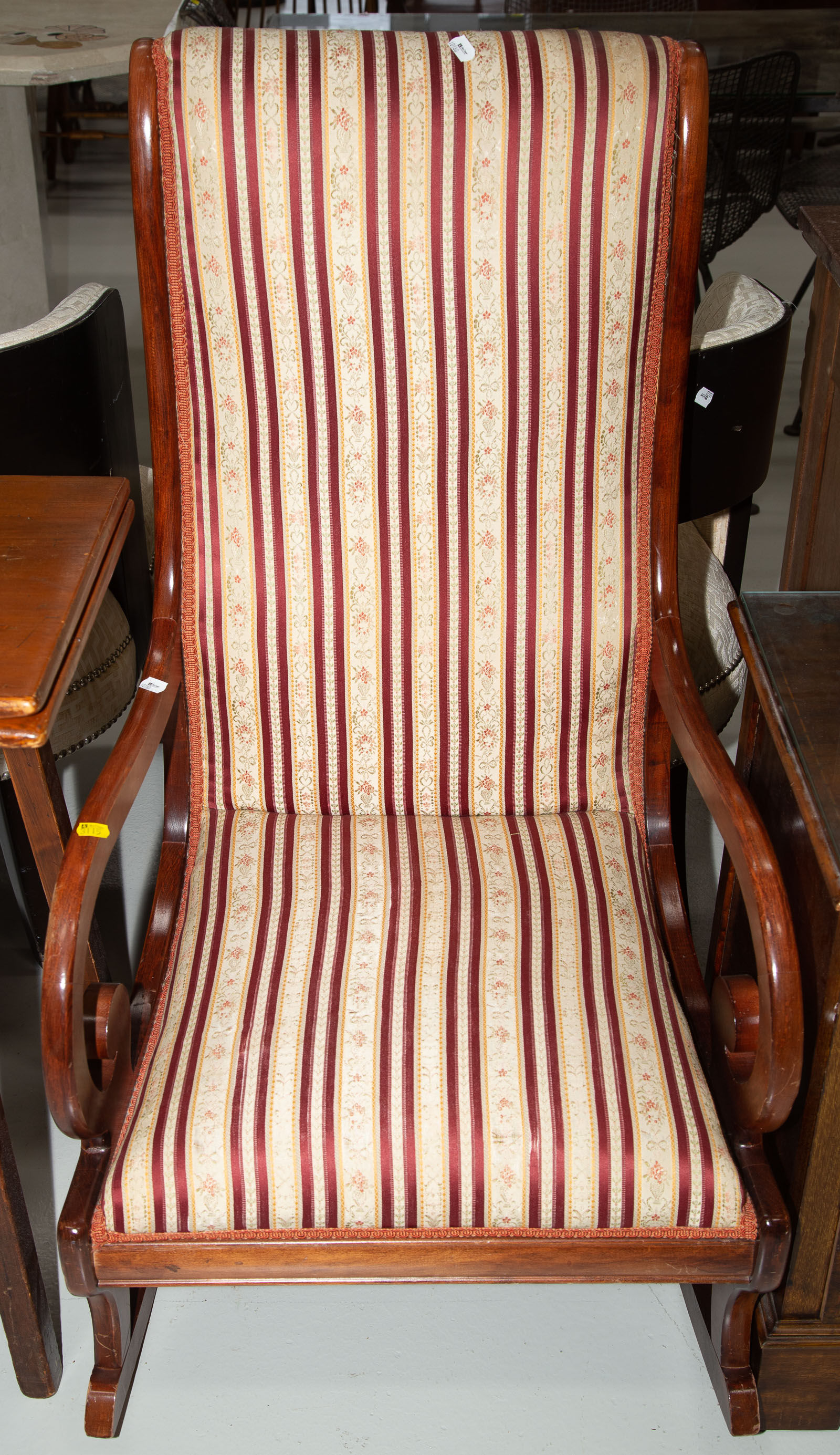 VICTORIAN STYLE ROCKING CHAIR 42