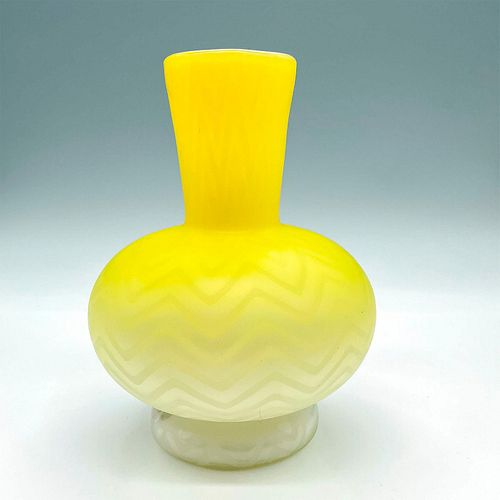 VICTORIAN STYLE SATIN GLASS VASEA