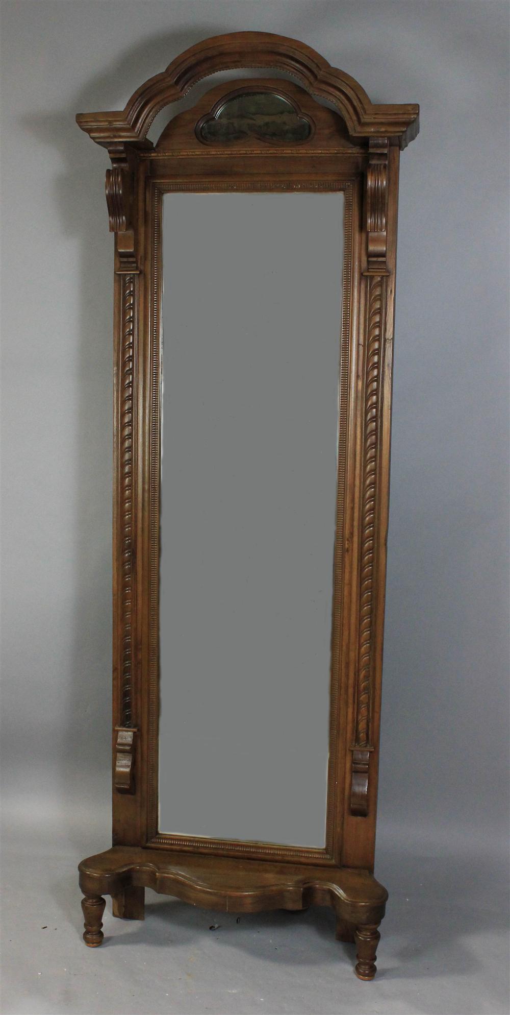 VICTORIAN STYLE WALNUT PIER