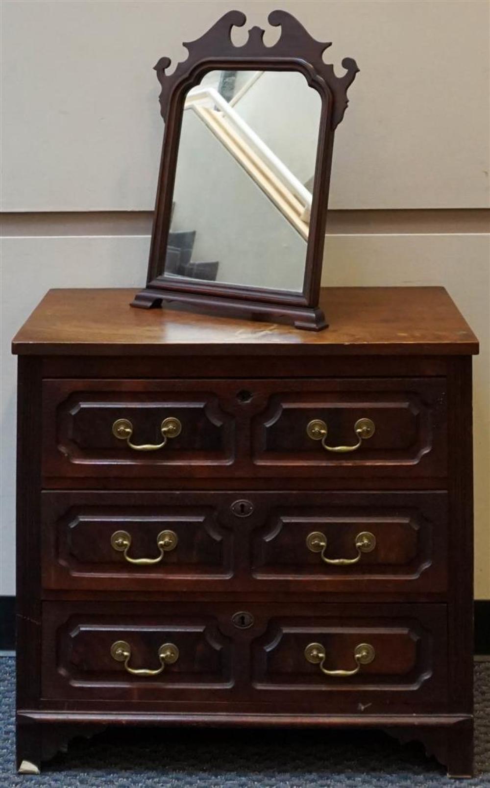 VICTORIAN STYLE WALNUT WASH STAND