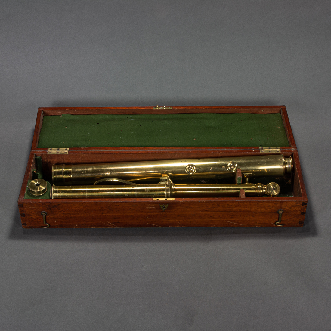 VICTORIAN TERRESTRIAL TELESCOPE