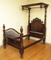 VICTORIAN TESTER BED: Top sect