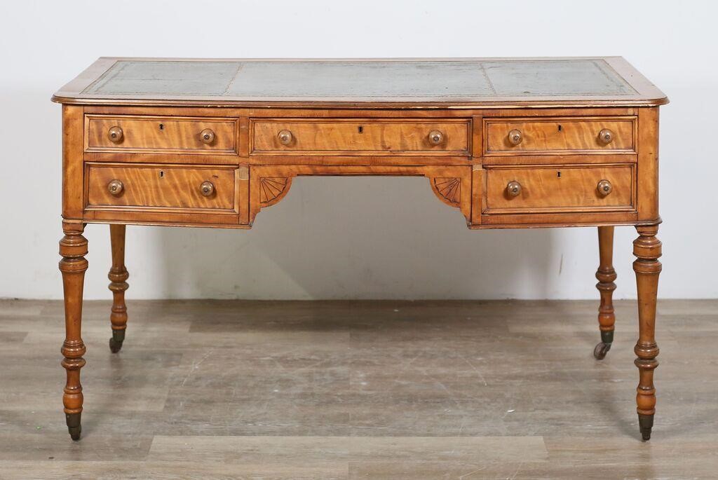 VICTORIAN TIGER MAPLE WRITING