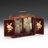 VICTORIAN VELVET MINIATURE VAN