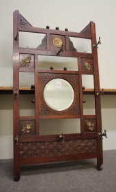 VICTORIAN WALL-MOUNT GARMENT R