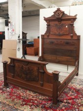 VICTORIAN WALNUT BEDSTEAD WITH