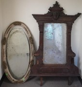 VICTORIAN WALNUT DRESSER MIRRO
