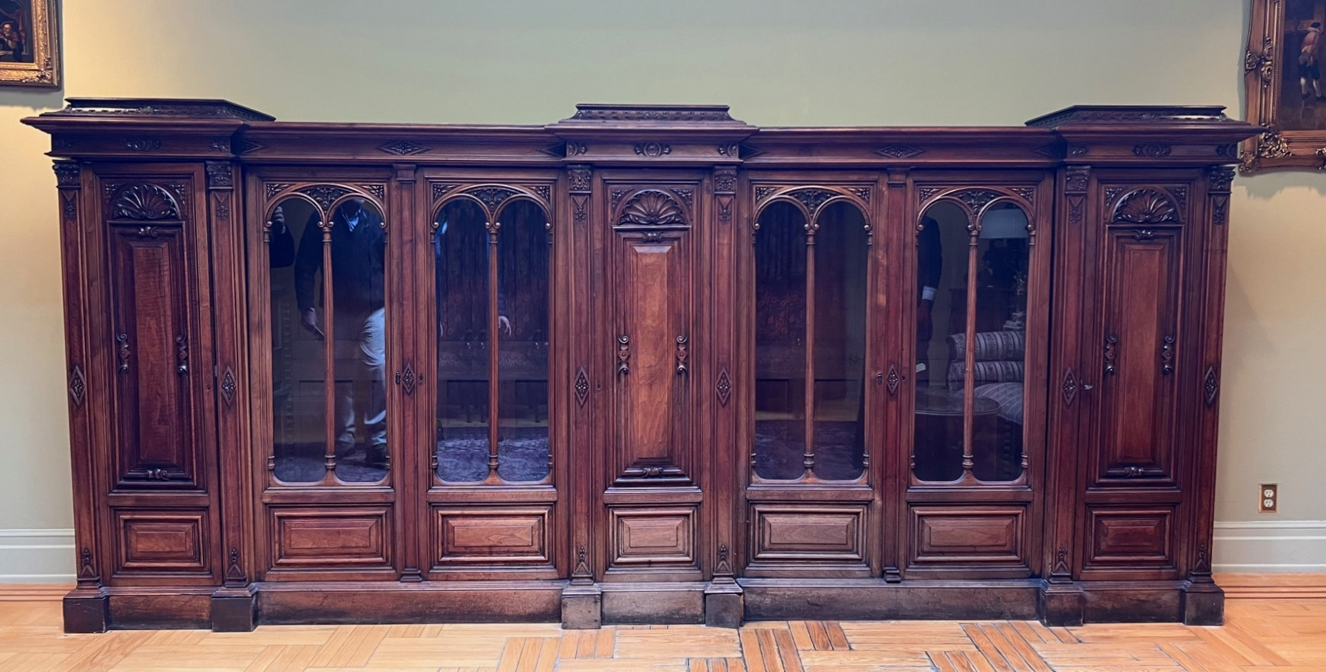 VICTORIAN WALNUT LIBRARY CABINET