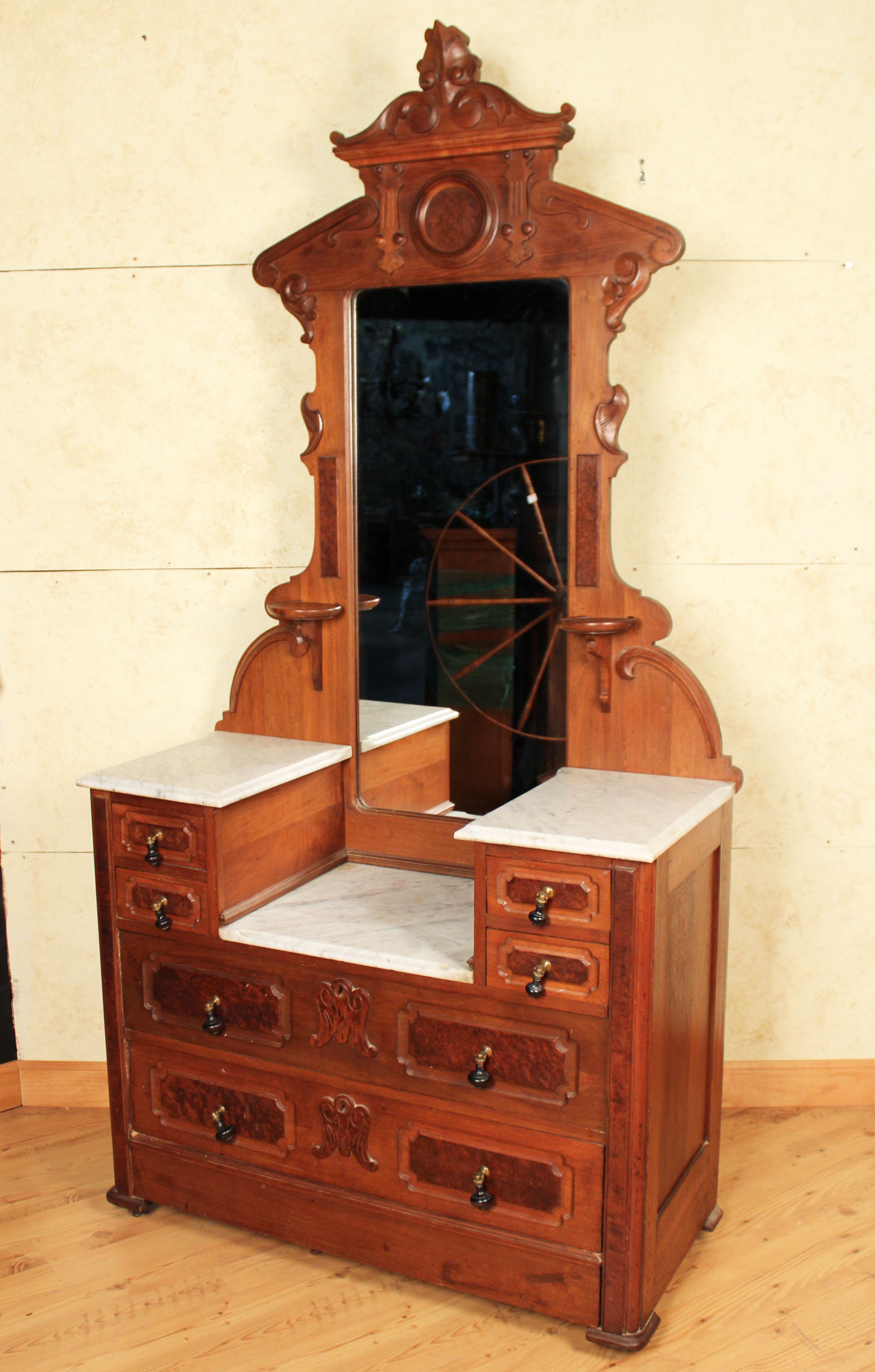 VICTORIAN WALNUT MARBLE TOP CHEST
