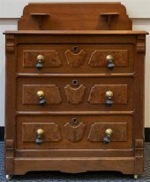 VICTORIAN WALNUT WASH STAND, H