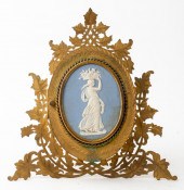 VICTORIAN WEDGWOOD MOUNTED GIL