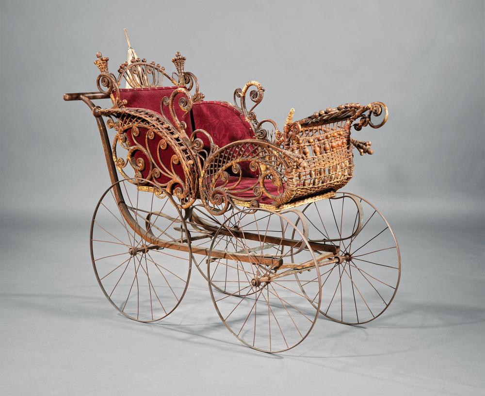 VICTORIAN WICKER BABY