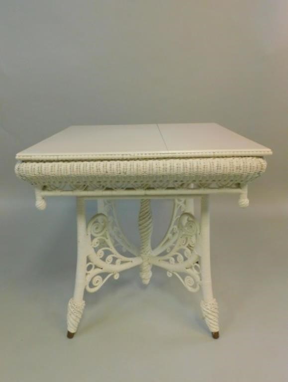 VICTORIAN WICKER PARLOR TABLE CA.