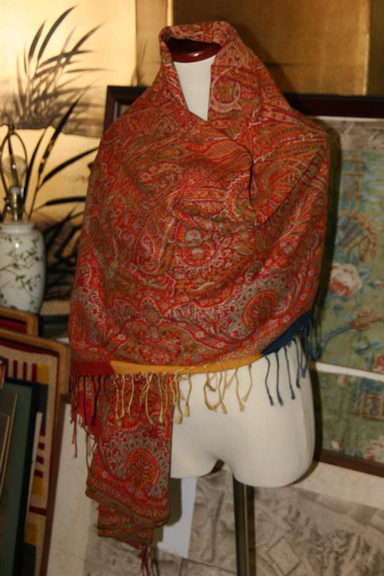 VICTORIAN WOOL PAISLEY SHAWL late