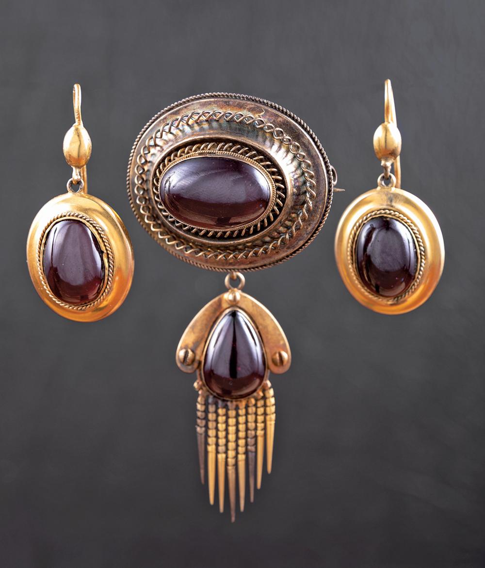 VICTORIAN YELLOW GOLD, GARNET
