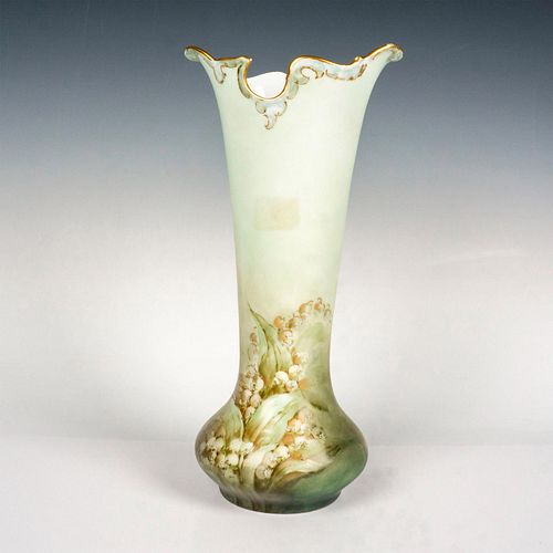 VIENNA AUSTRIA PORCELAIN VASEA hand