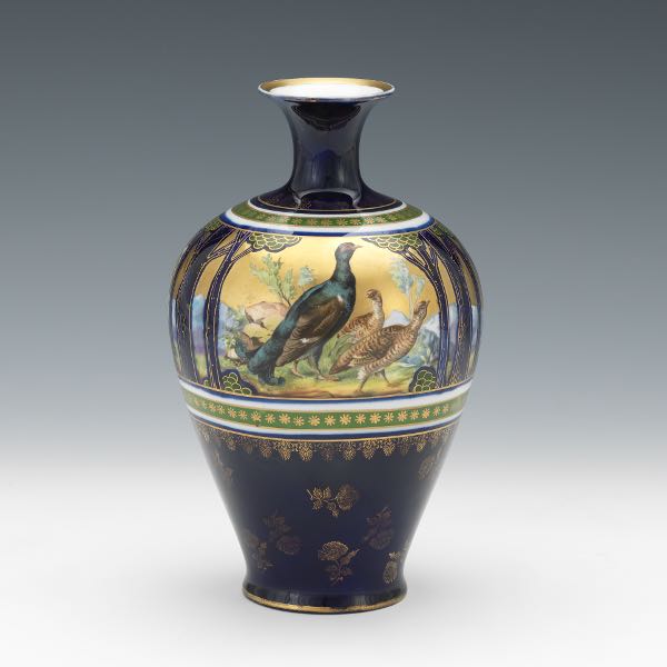 VIENNA PORCELAIN BIRD VASE 8 ¾" x