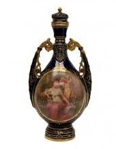 VIENNA PORCELAIN VASEA Royal V