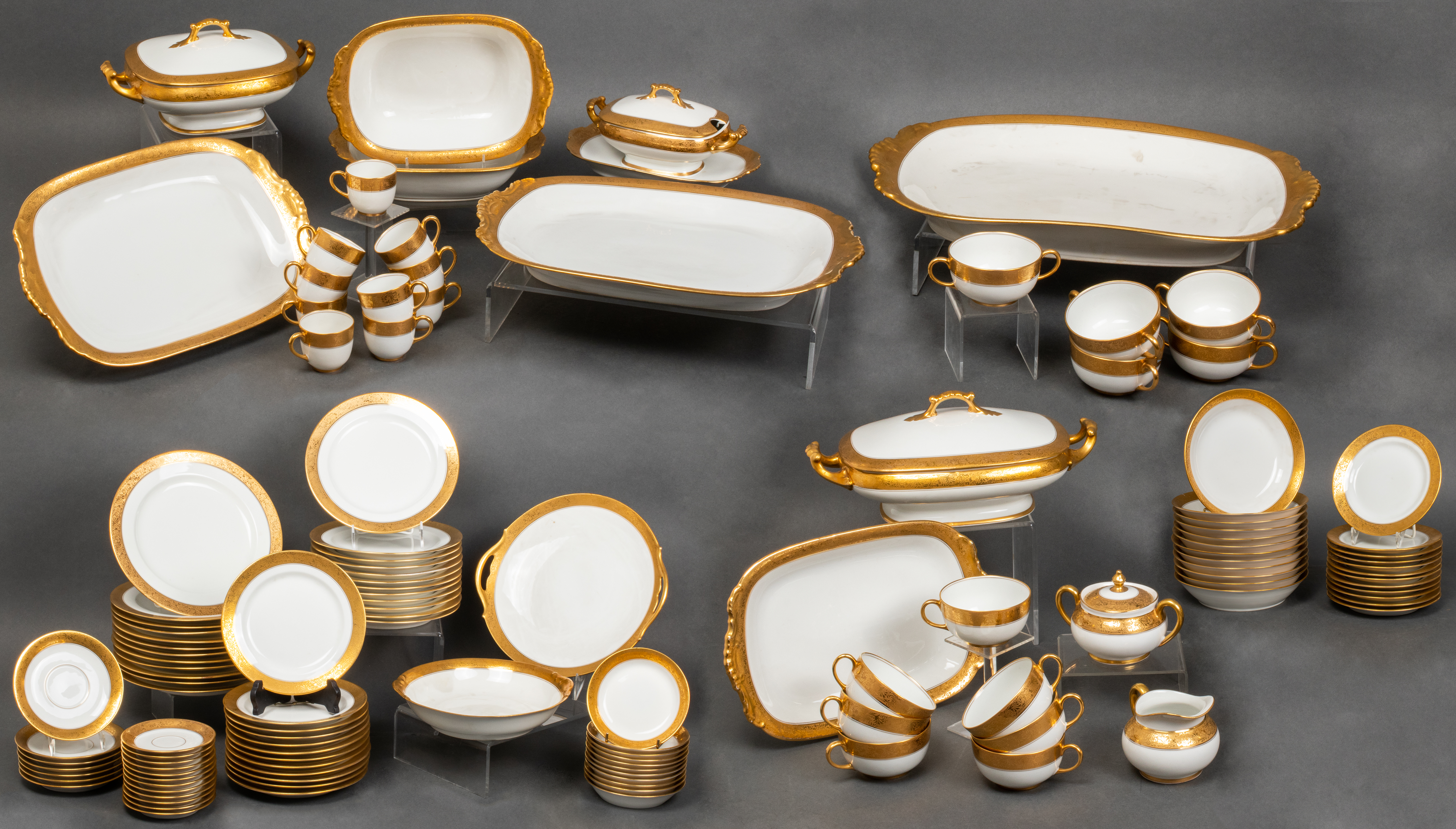 VIGNAUD LIMOGES PORCELAIN DINNER