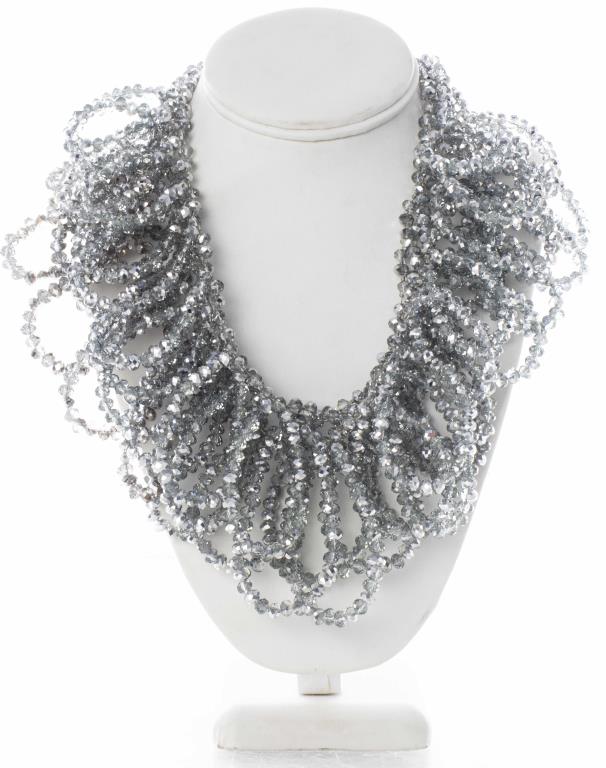 VILAIWAN 3-STRAND BEADED RUFFLE