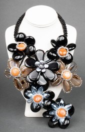 VILAIWAN AGATE CRYSTAL AND ONY