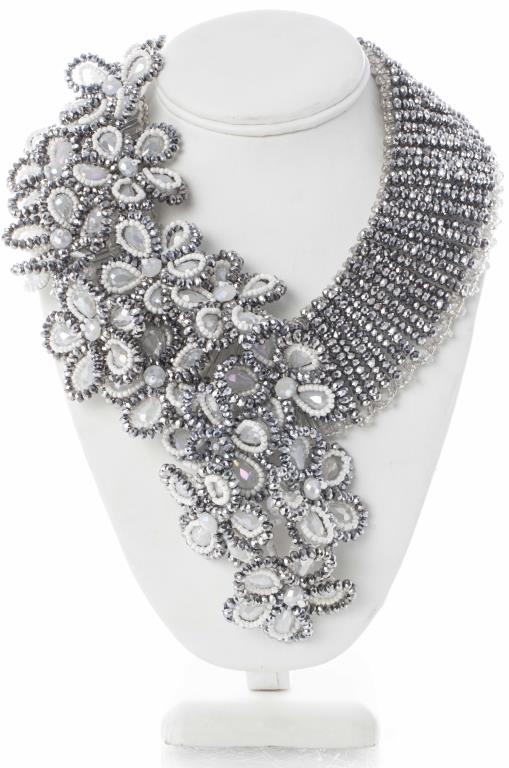 VILAIWAN BEADED FLORAL MOTIF