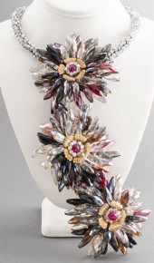 VILAIWAN FACETED BEAD FLORAL S