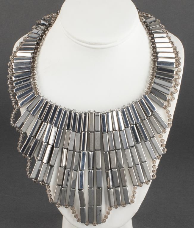 VILAIWAN METAL BAGUETTE BIB