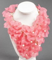 VILAIWAN "PINK PETALS" DESIGNE