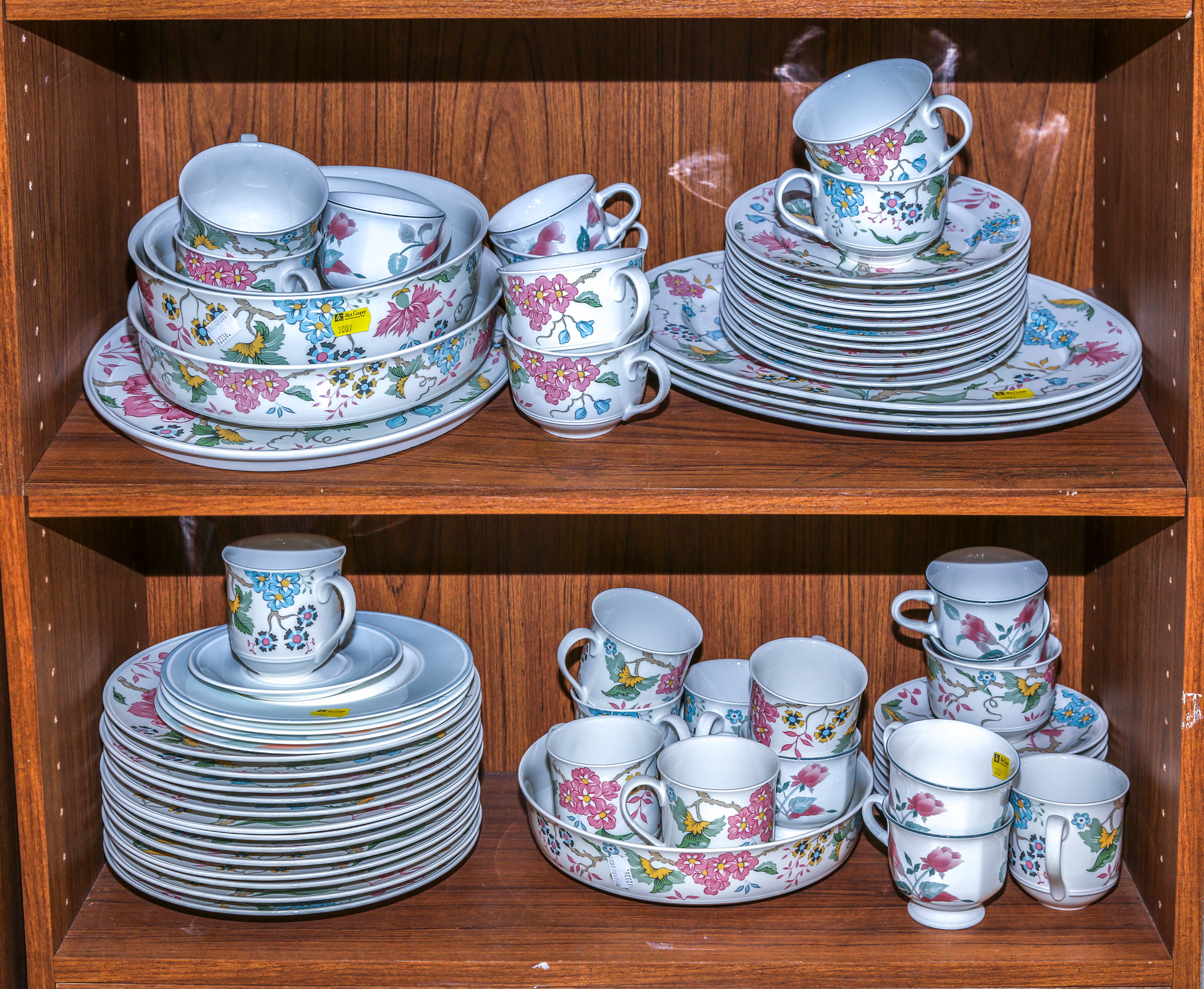VILLEROY & BOCH "CHINTZ" PARTIAL