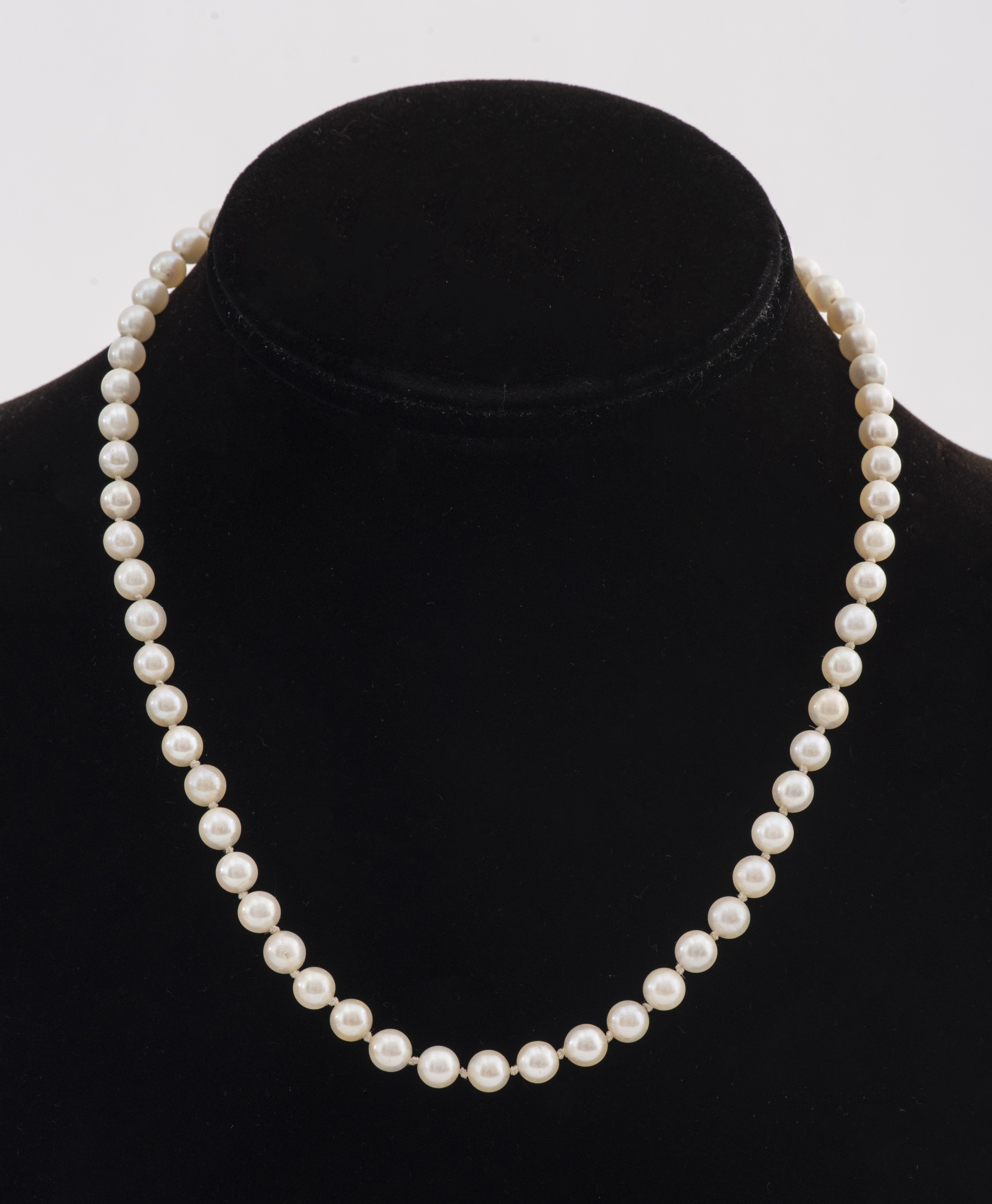 VINTAGE 14K GOLD 5.5MM CULTURED