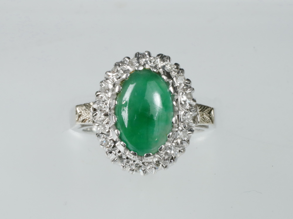 VINTAGE 14K GOLD, DIAMOND & JADEITE