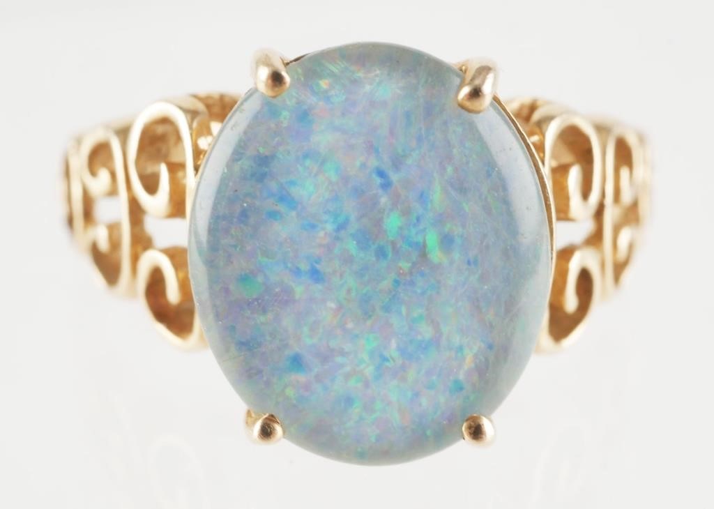 VINTAGE 14K GOLD OPAL RINGOpal