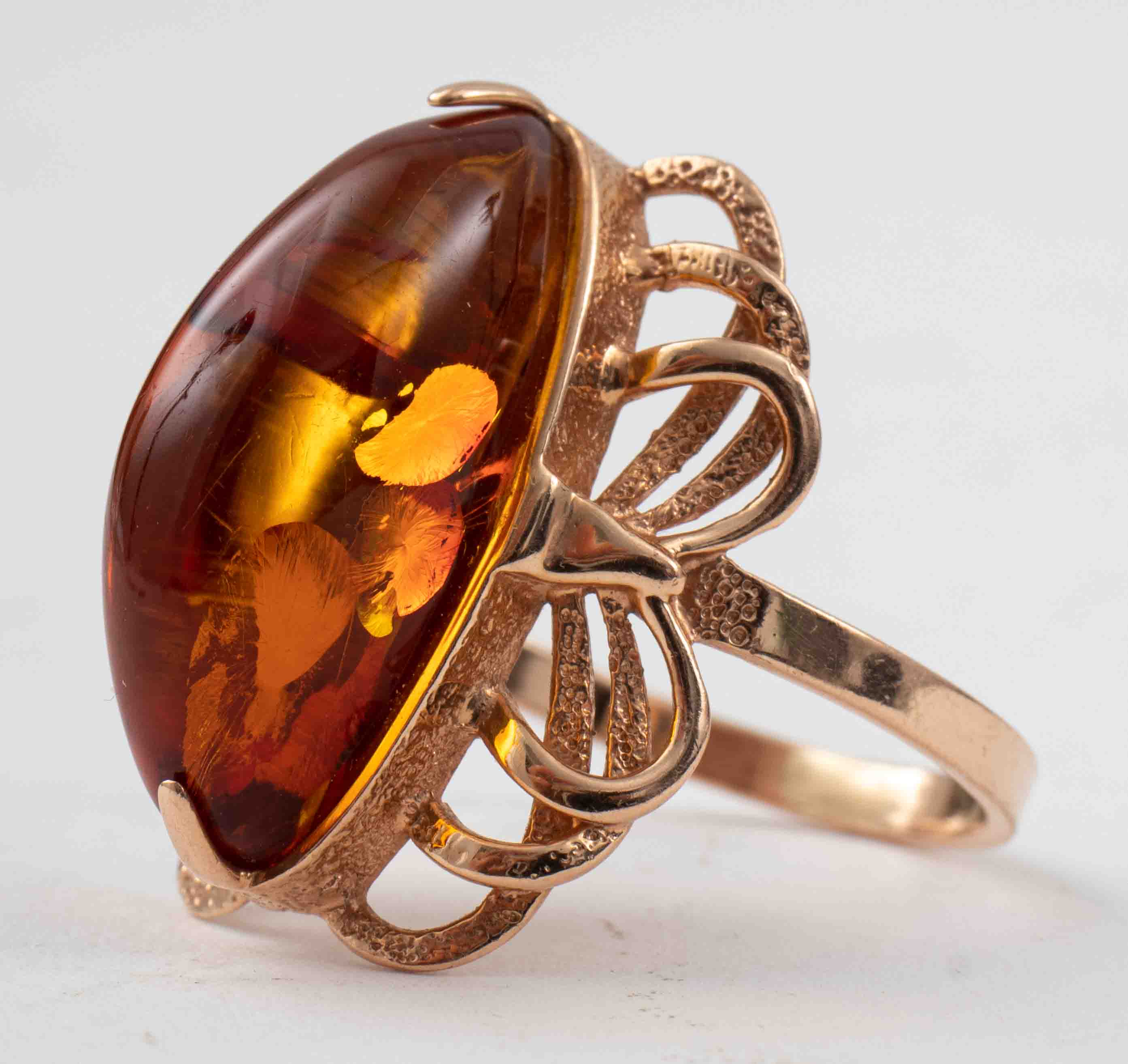 VINTAGE 14K ROSE GOLD BALTIC