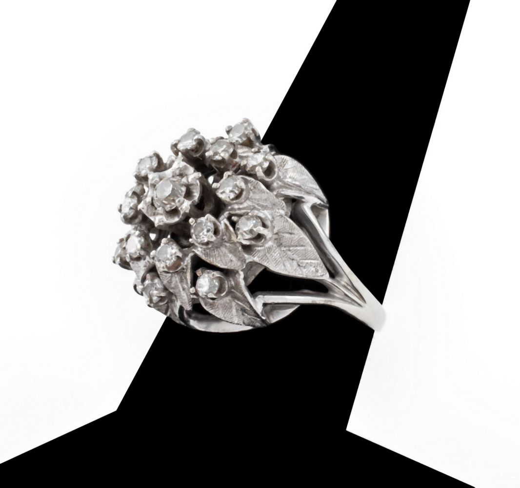 VINTAGE 14K WHITE GOLD DIAMOND RING