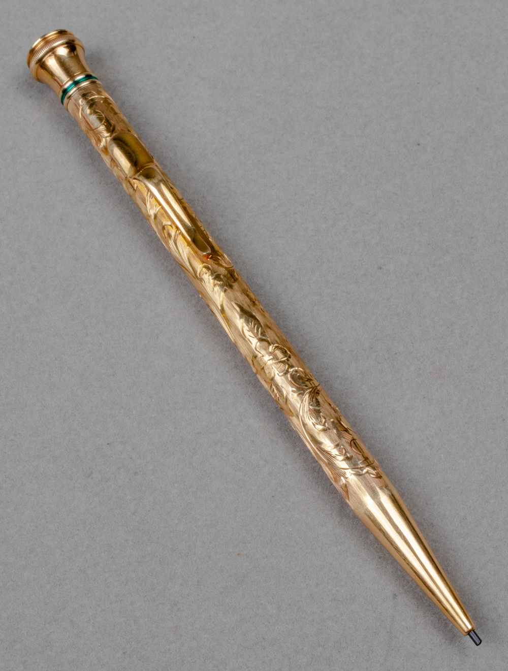 VINTAGE 14K YELLOW GOLD ENGRAVED