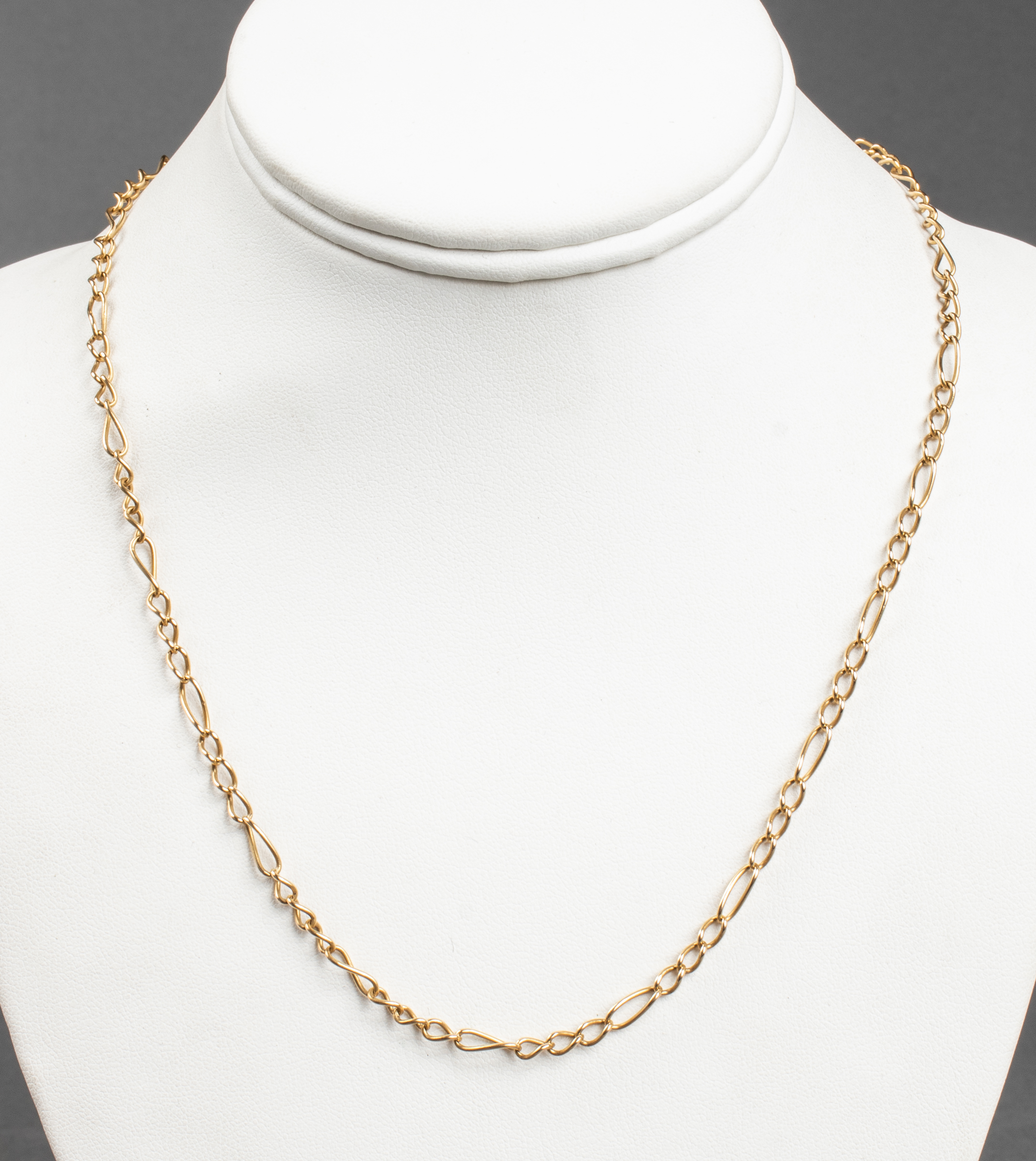 VINTAGE 14K YELLOW GOLD FIGARO LINK