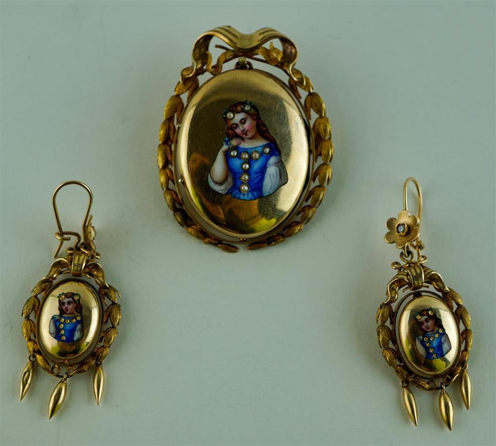 VINTAGE 14K YELLOW GOLD PENDANT