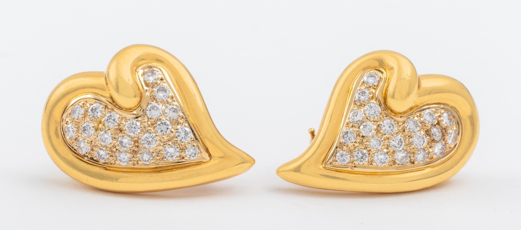 VINTAGE 18K GOLD DIAMOND HEART