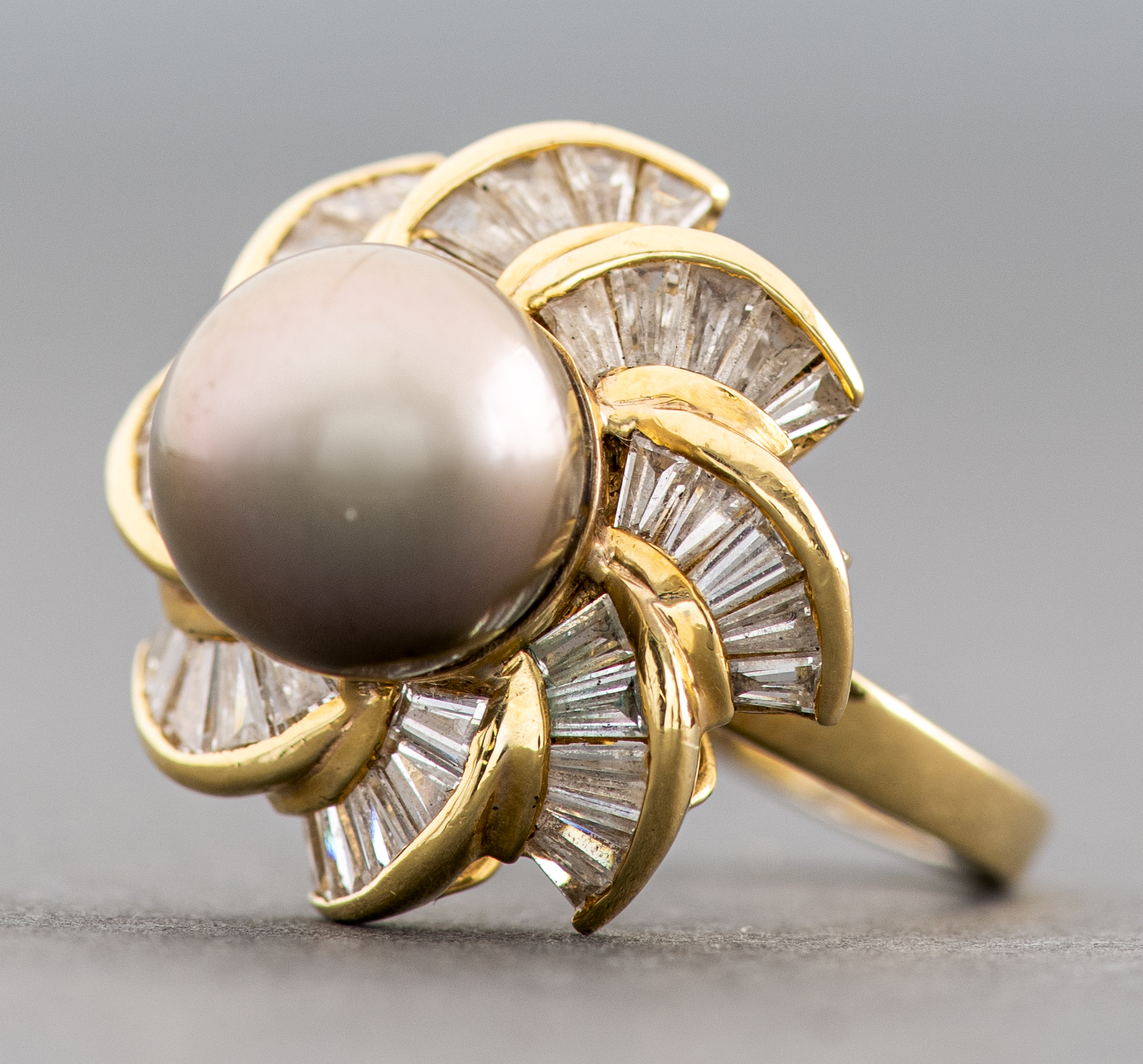 VINTAGE 18K YELLOW GOLD DIAMOND &