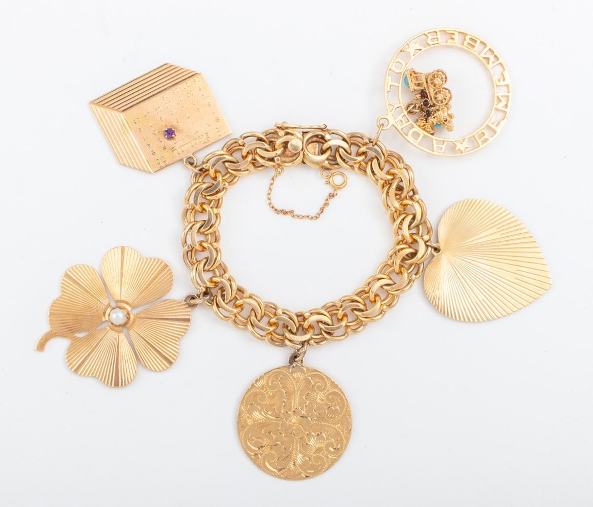 VINTAGE 1950S 14K GOLD ENGRAVED