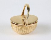 VINTAGE 1988 GOLDEN BASKET GLE