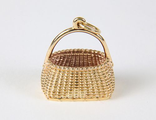 VINTAGE 1997 GOLDEN BASKET