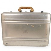 VINTAGE ALUMINUM HALLIBURTON S