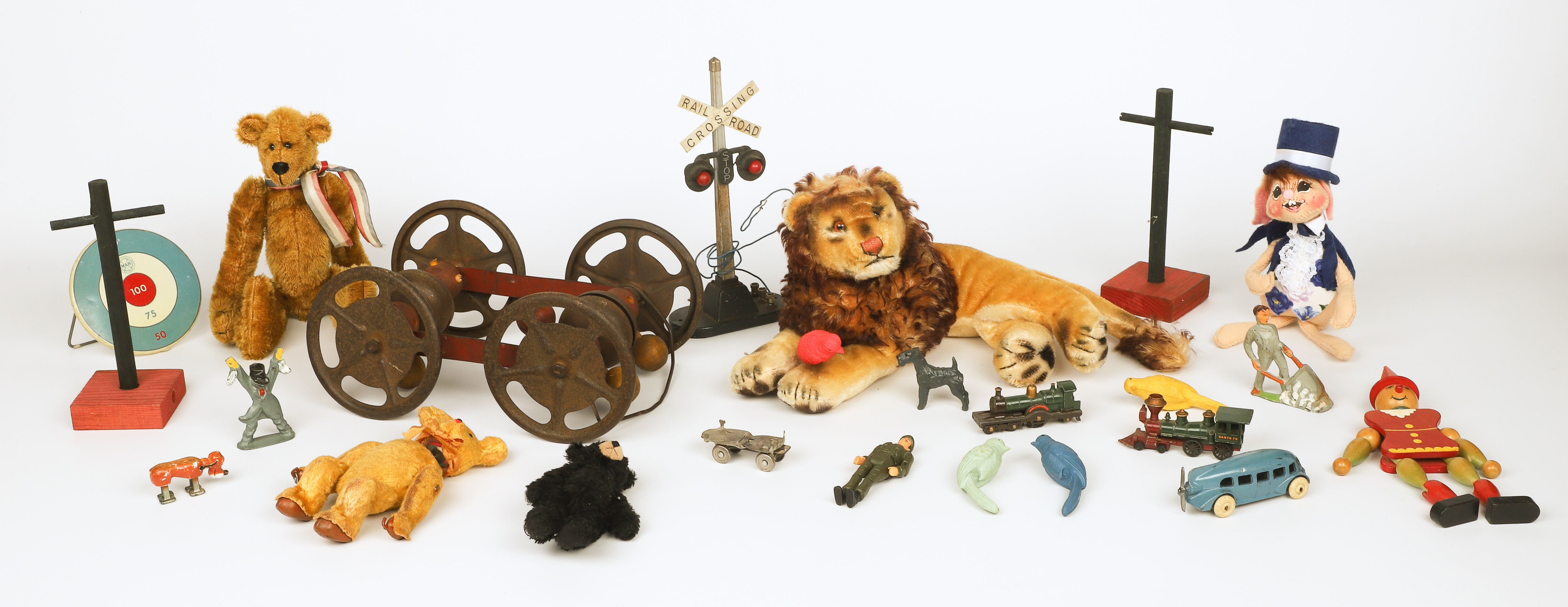 Vintage and Antique Toys, Bears